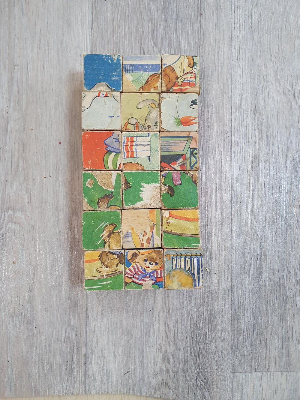 Lot 86: Set of Eighteen Vintage Wooden Nursery Picture Puzzle Blocks