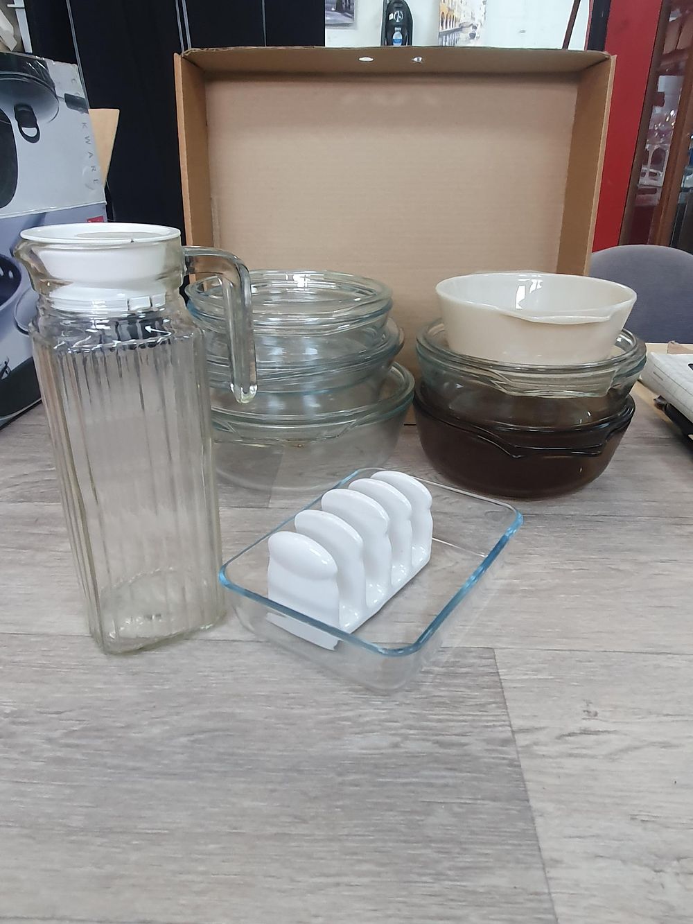 Lot 145: Pyrex Glass Casseroles and Luminarc Ribbed Pitcher Kitchenware Collection