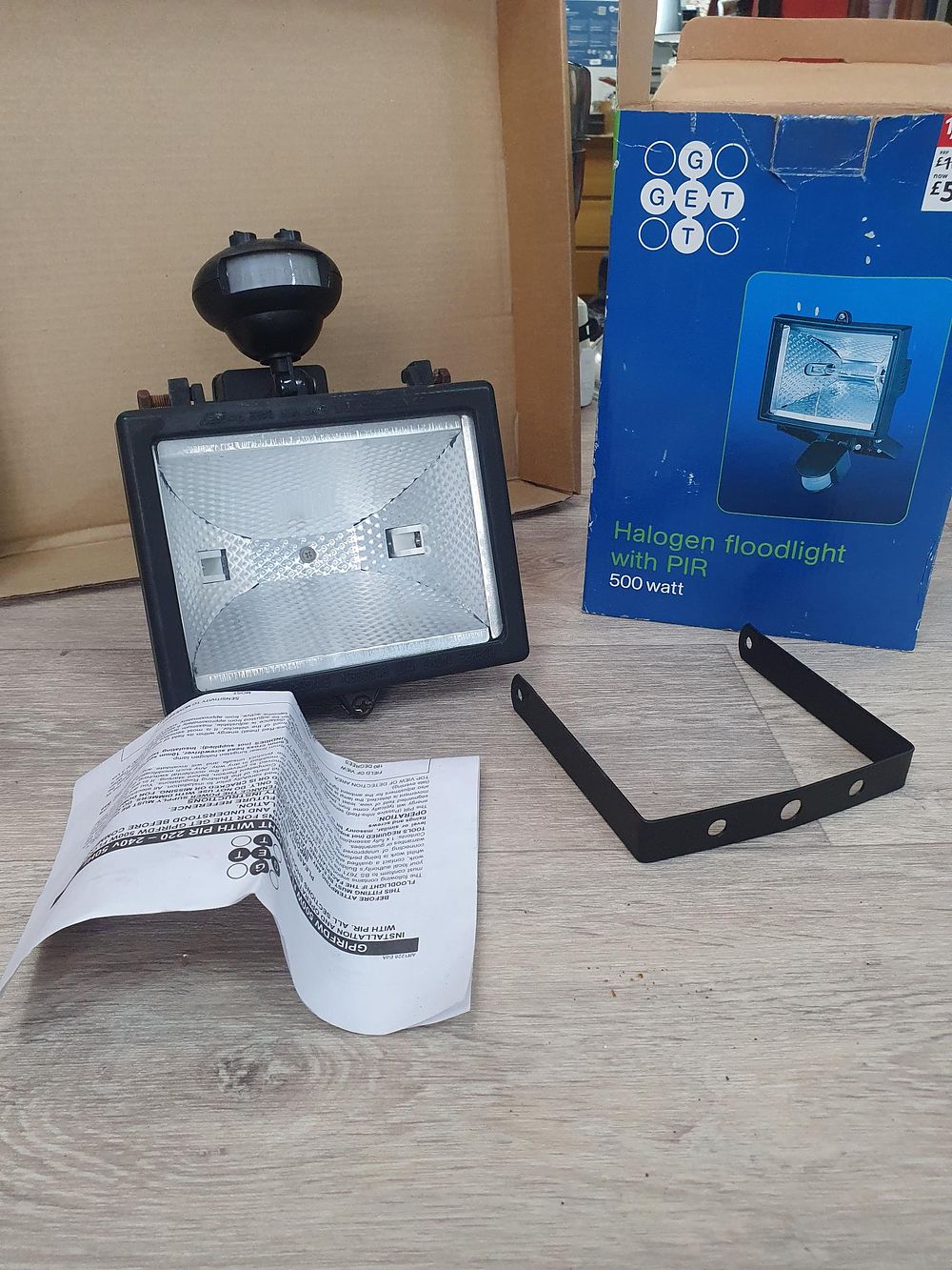 Lot 194: Get GPIRFDW Alite 55810 Black Halogen PIR Floodlight - Preowned