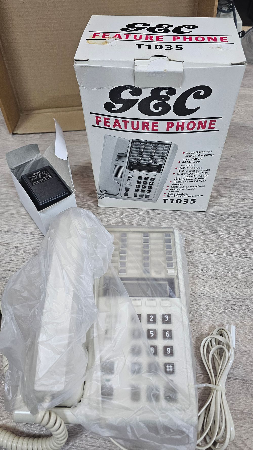 Lot 328: Vintage GEC T1035 Cream Plastic Feature Phone - New and Unused
