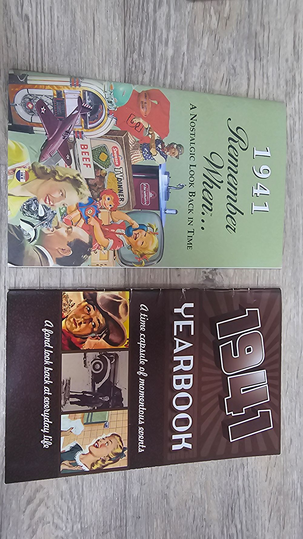 Lot 340: Two Seek Publishing 1941 Remember When and Yearbook Commemorative Booklets
