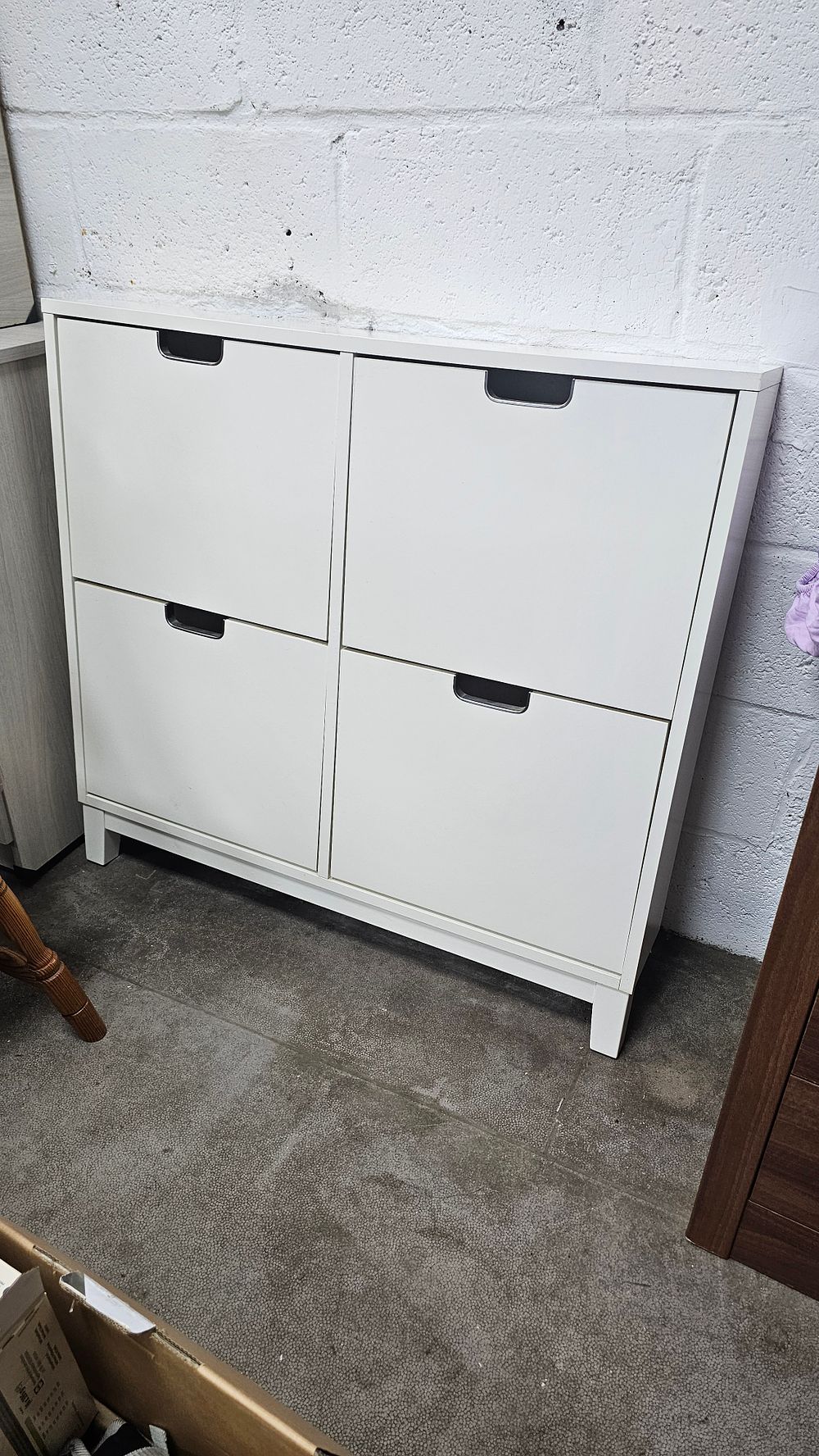 Lot 109: White Four-Compartment Storage Shoe Cabinet - Very Good Condition