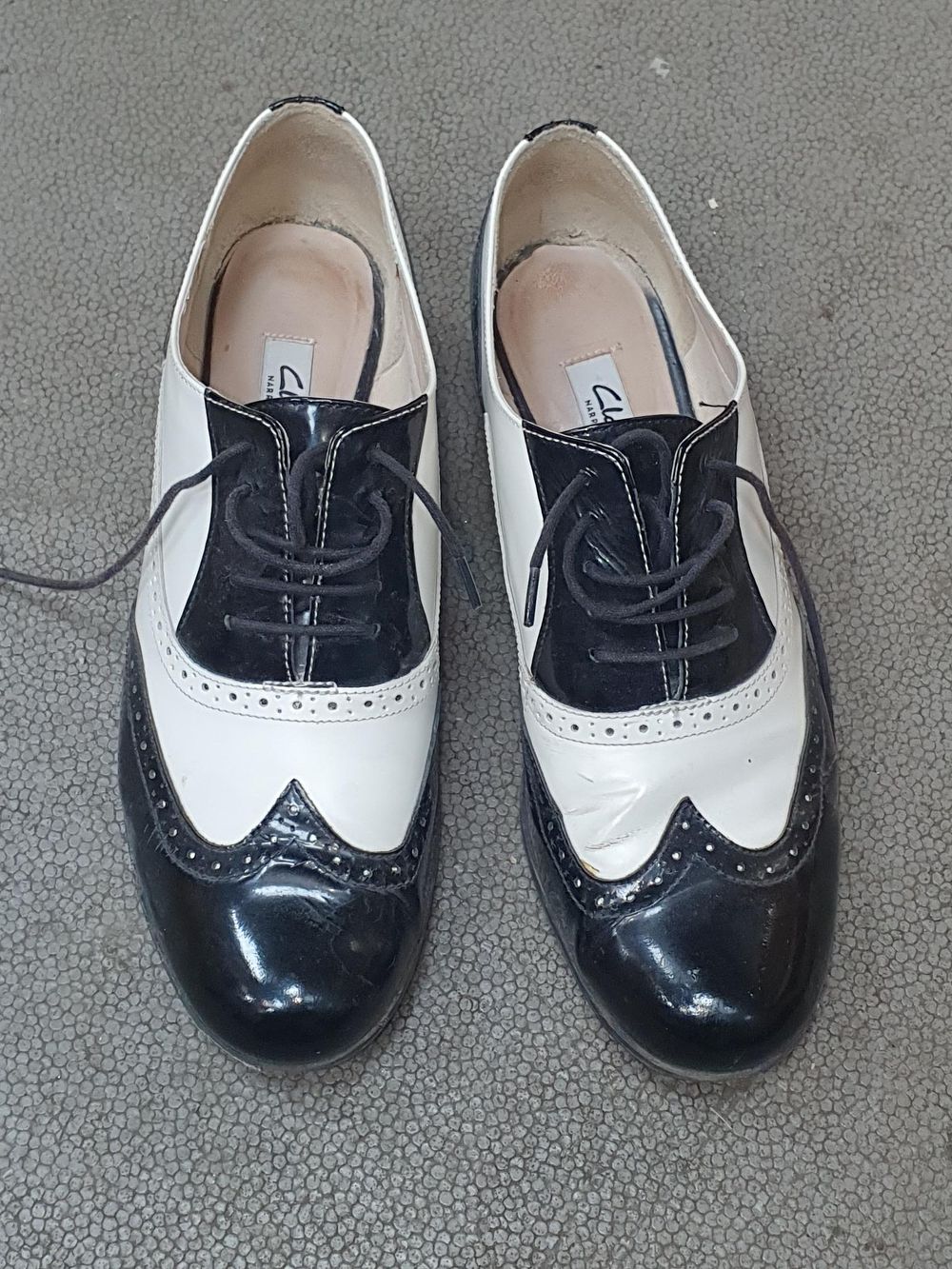 Lot 214: Clarks Aiddie St Black and White Leather Bramble Oaks Brogues