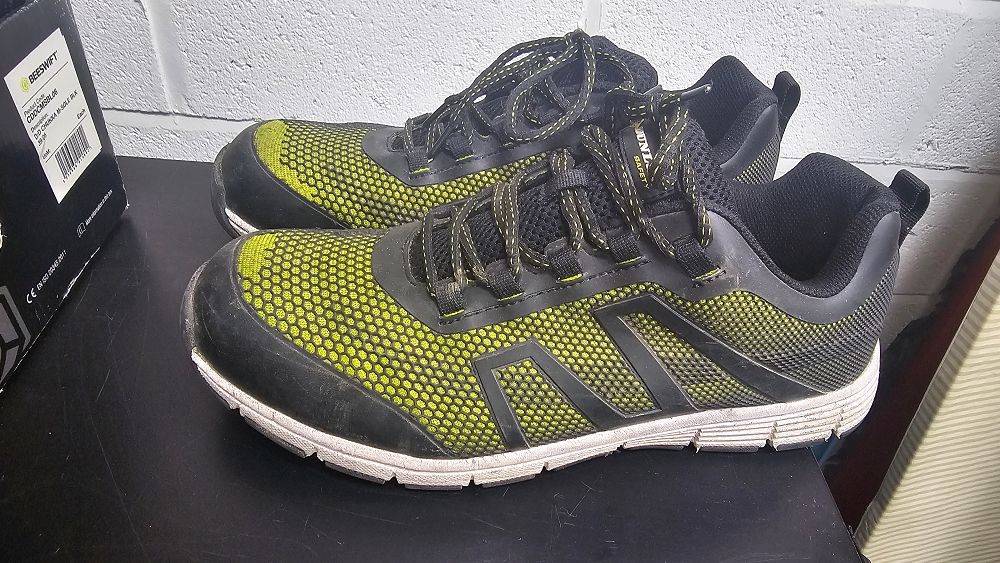 Lot 288: Dunlop Maine SB DC/039 Black and Fluorescent Yellow Mesh Safety Trainers - Good Used Condition