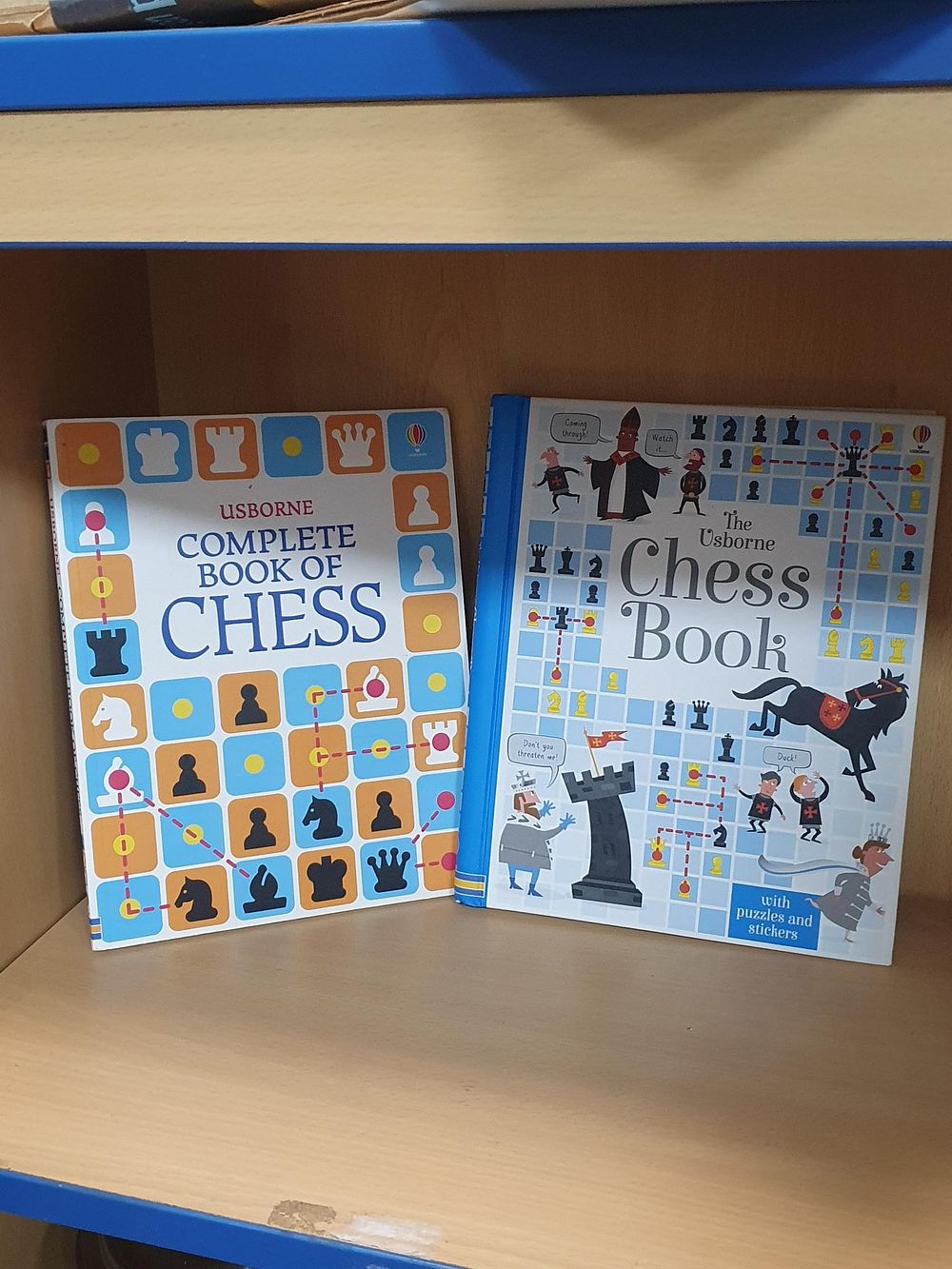 Lot 307: Usborne Complete Book of Chess and The Usborne Chess Book - Very Good Condition