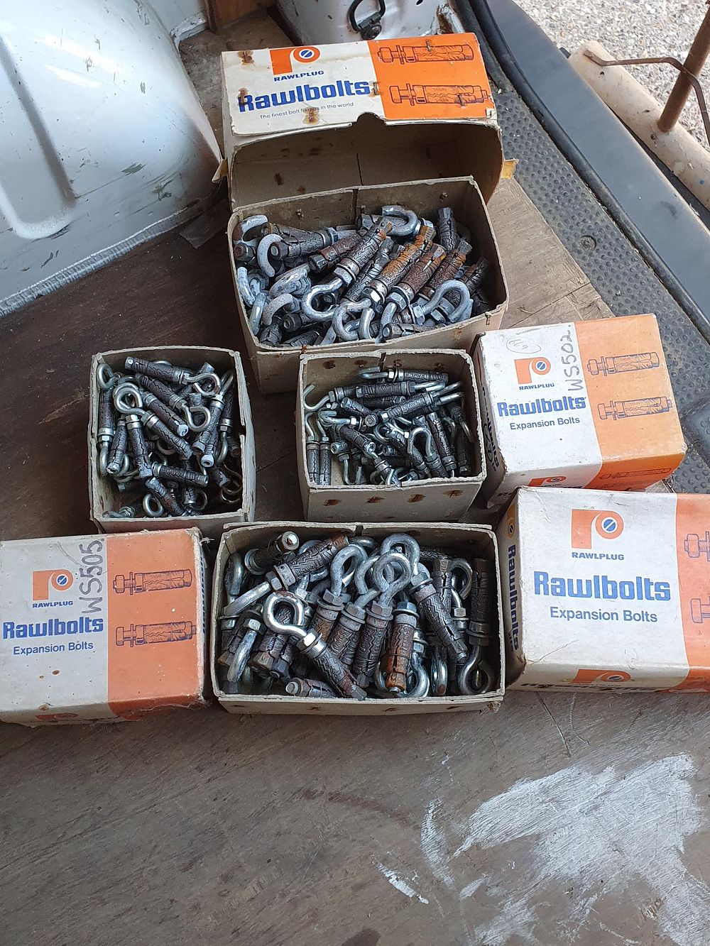 Lot 302: Rawlplug Rawlbolts Galvanised Steel Expansion Eye and Hook Bolts - New and Unused Condition