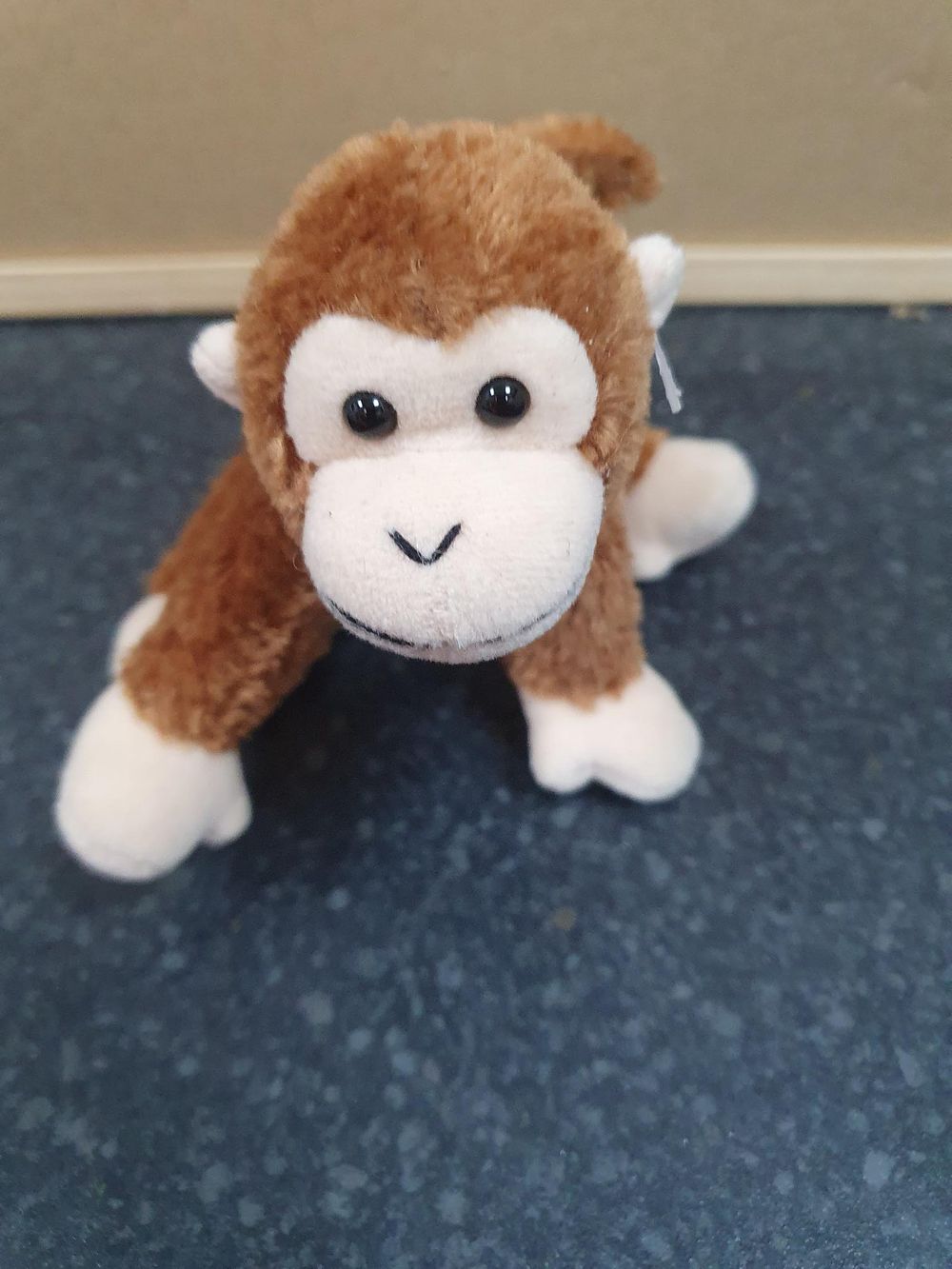 Lot 200: Gund Shirley/Gigi Telus Brown Plush Monkey - Very Good Condition