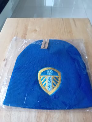Leeds United FC Royal Blue Beechfield Knit Beanie Hat. This knit beanie hat is manufactured by 