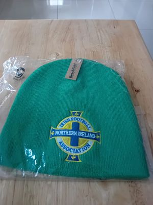 Beechfield Northern Ireland Irish Football Association Green Knit Beanie Hat. This green knit 