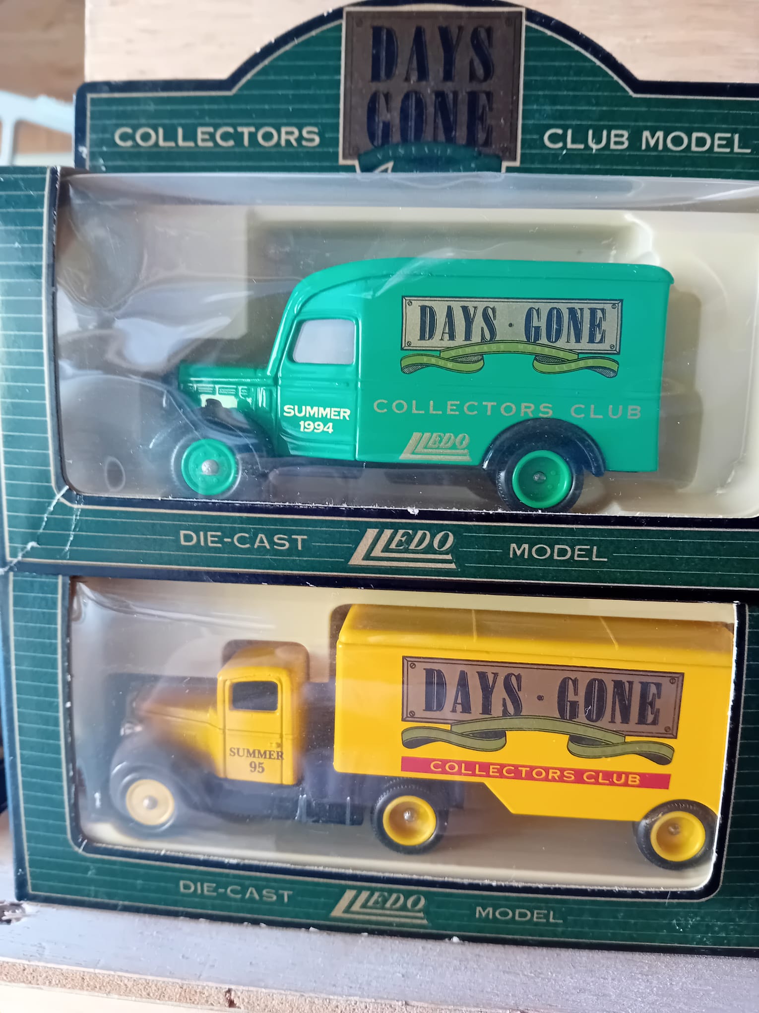 2 x Lledo Days Gone Models