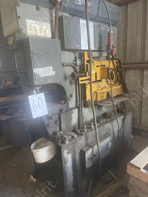 מכונת ניקוב וחיתוך(כל הסוגי המתכות ) תוצרת FICEP , הידראולית עובי פח 13 מ"מ , הפעלה ידנית