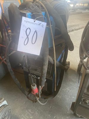 רתכת CO2 תוצרת "מילר" איטליה .