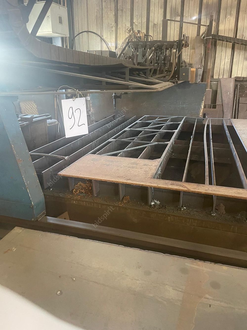 פנטוגרף ממוחשב 3X2.5 מטר תוצרת MESSER + מחשב תוצרת COMCUT CNC .