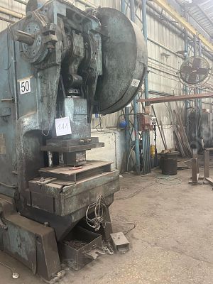 מכבש אקצנטרי 75 טון CINCINNATI .