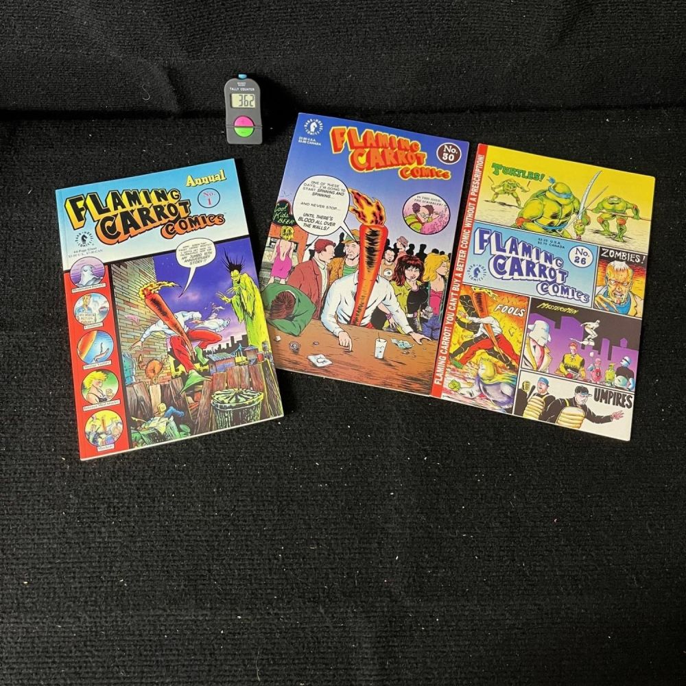 Lot 362: Flaming Carrot Comics w/ Annual 1 +IC #1