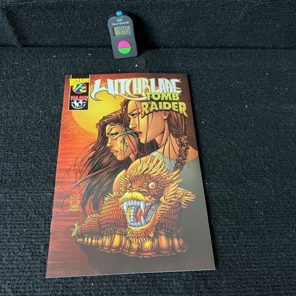 Lot 445: Witchblade Tomb Raider Wizard 1/2 LE Promo