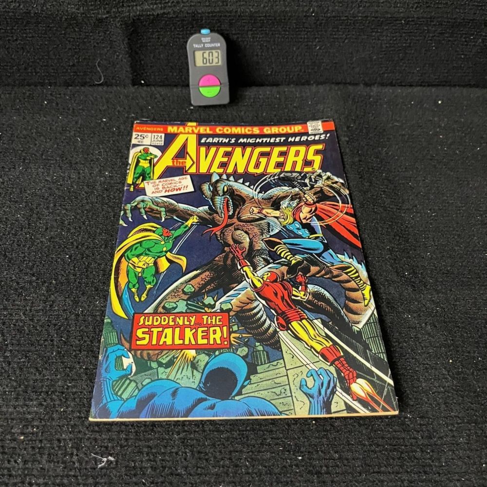 Lot 604: Avengers 124 Marvel bronze Age
