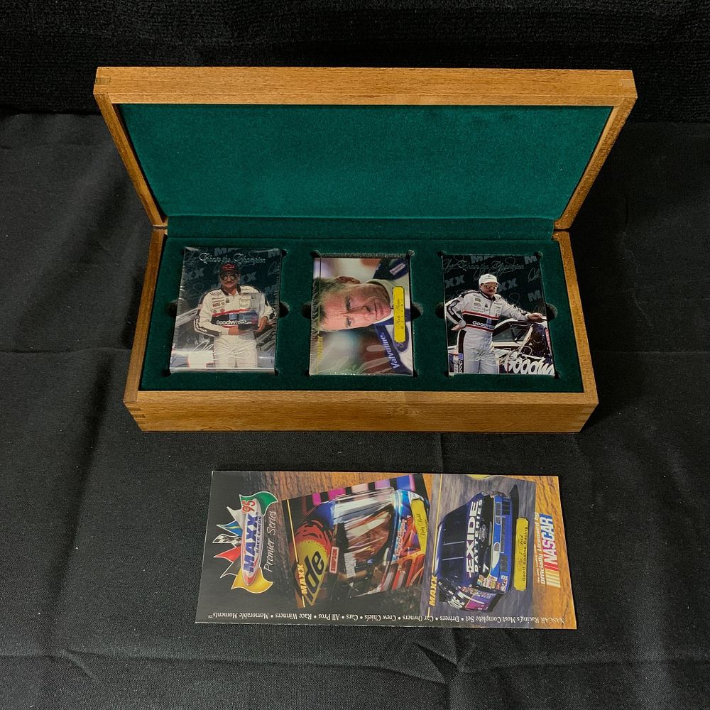 Lot 370: MAXX 95' Collectors Case