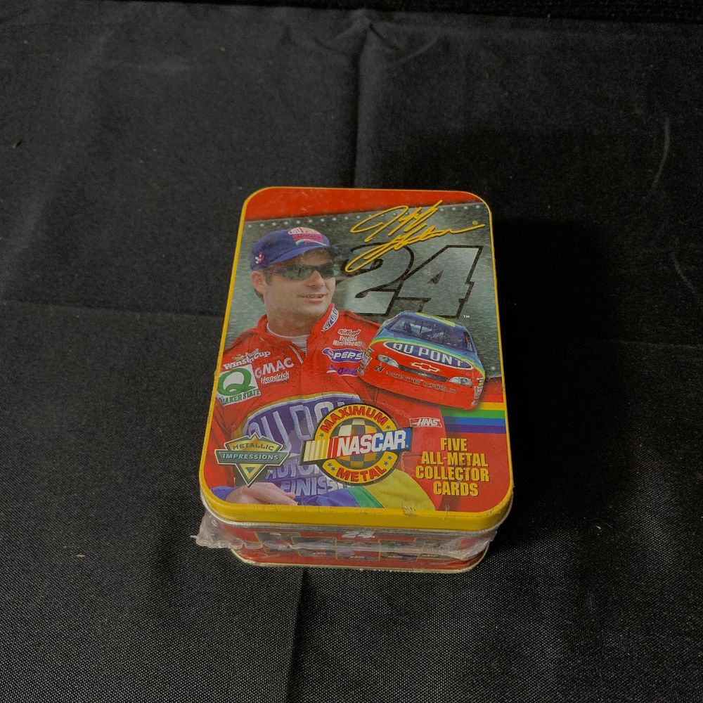 Lot 378: MAXX NASCAR Metal Set Sealed