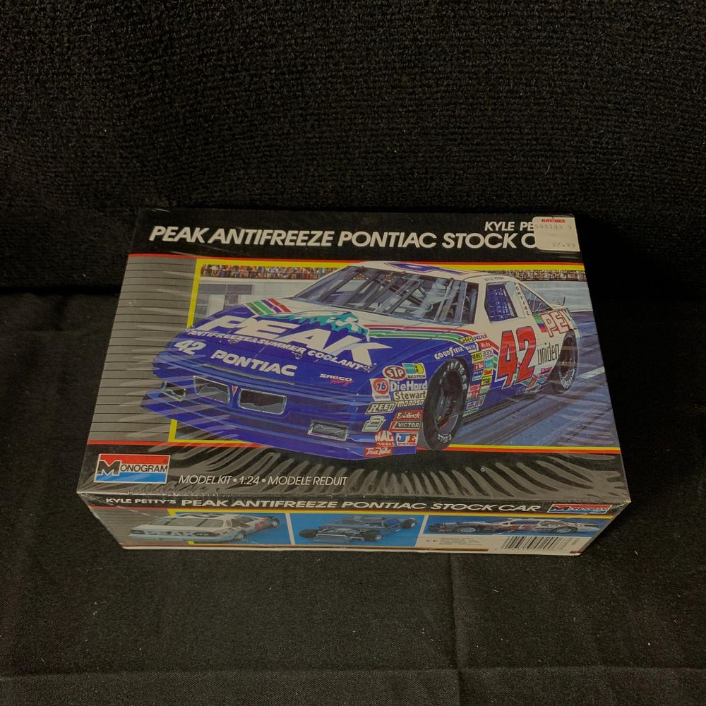 Lot 393: Peak Pontiac Stock Car NIB