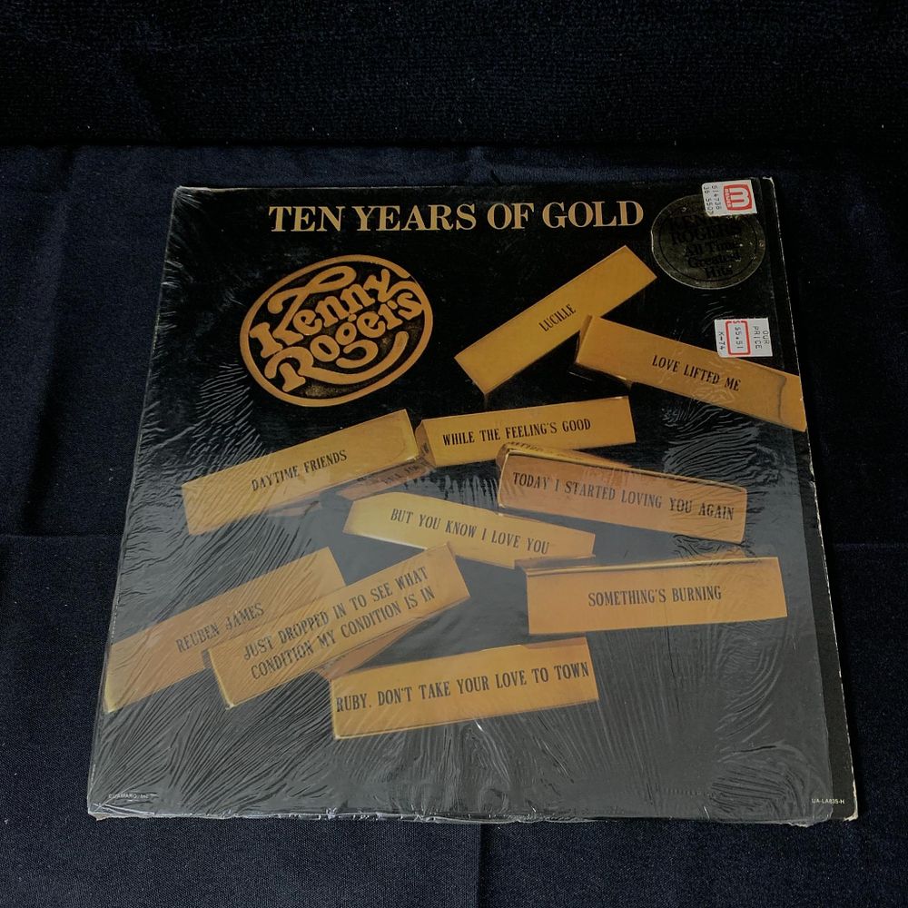 Lot 410: Kenny Rogers 10 yr of Gold Album