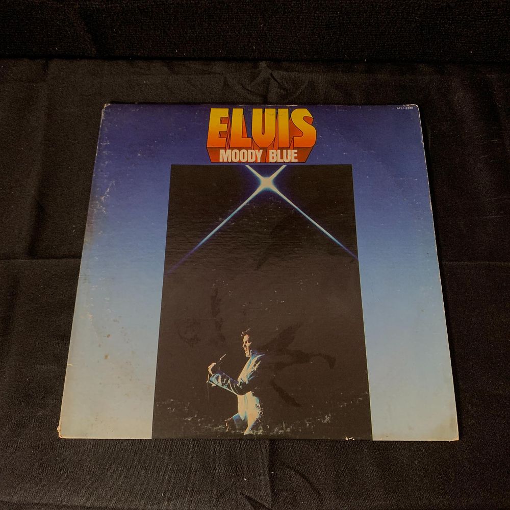 Lot 411: Moody Blue Elvis Album