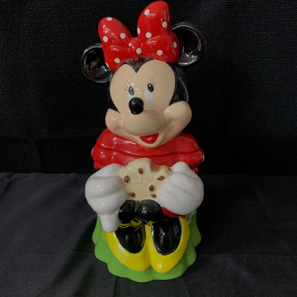 Lot 441: Minnie Mouse Cookie Jar