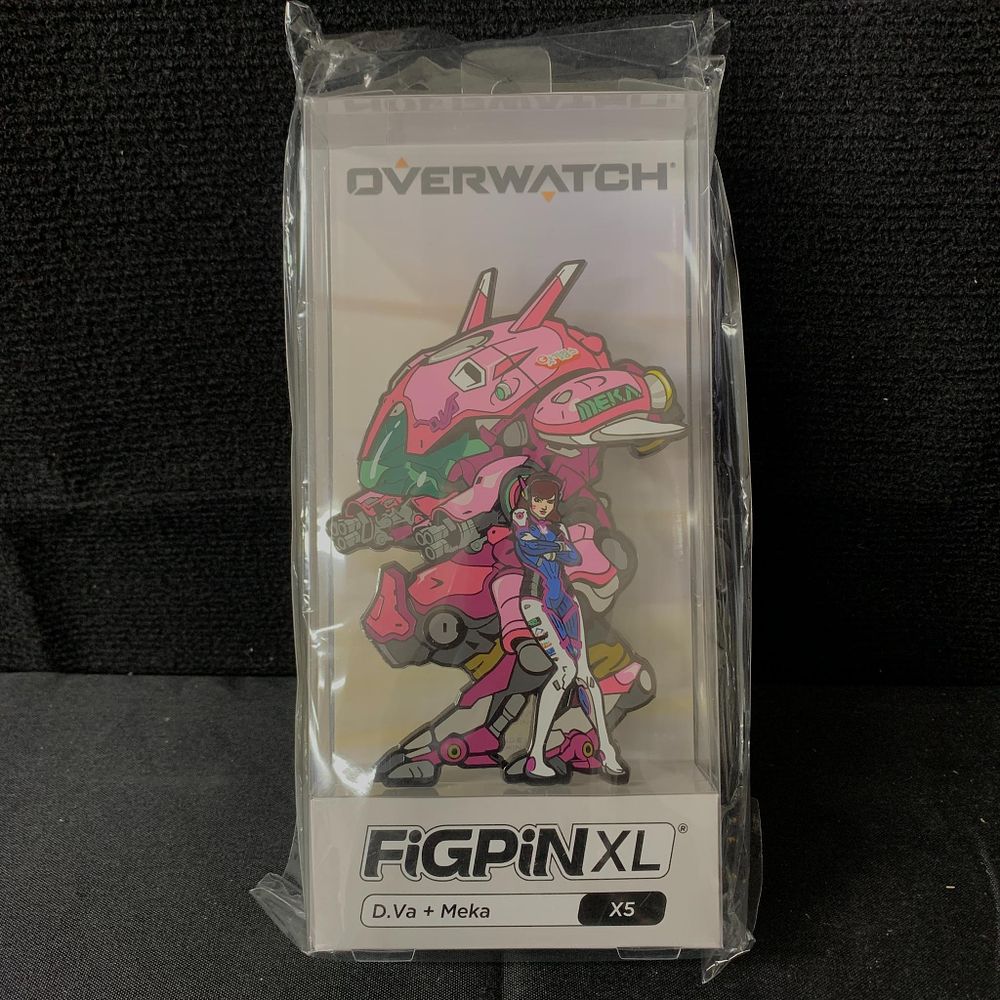 Lot 449: D. Va FigPin Overwatch