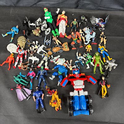 Large Lot of 90s and Vintage Action Figures. Includes Star Wars, Transformers, Power Rangers and 