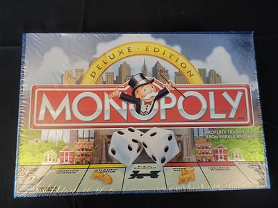 I00005 Monopoly Deluxe Edition Property Trading Game, Parker Brothers 1998. BID PER WHAT YOU SEE 