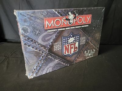I00078 Monopoly Limited 1999 NFL Grid Iron Edition Board Game by Parker Brothers. BID PER WHAT 