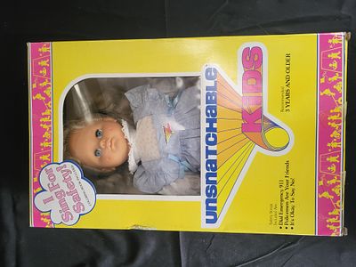 I00287 Vintage Unsnatchable KIDS Interactive Safety Doll by Safety First Toys Inc. BID PER WHAT 