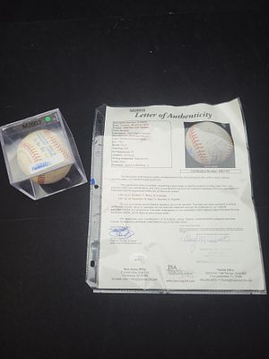 I01270 | 1982 New York Yankees Team Signed Baseball with JSA Letter of Authenticity. BID PER 