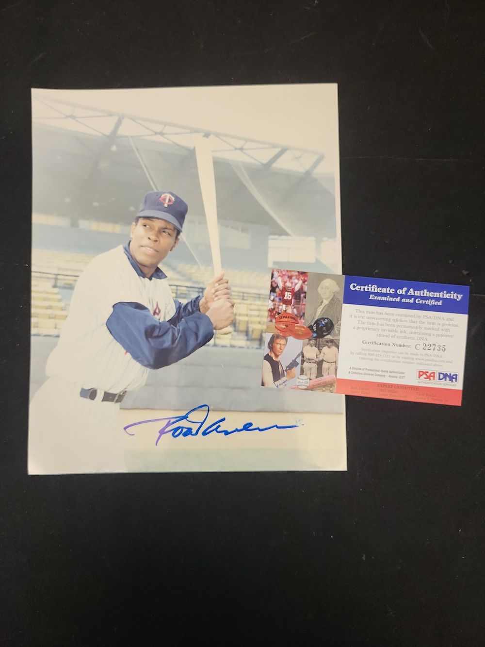 Lot 285: I01430 | Rod Carew Signed Minnesota Twins 8x10 Photograph with PSA/DNA Authentication