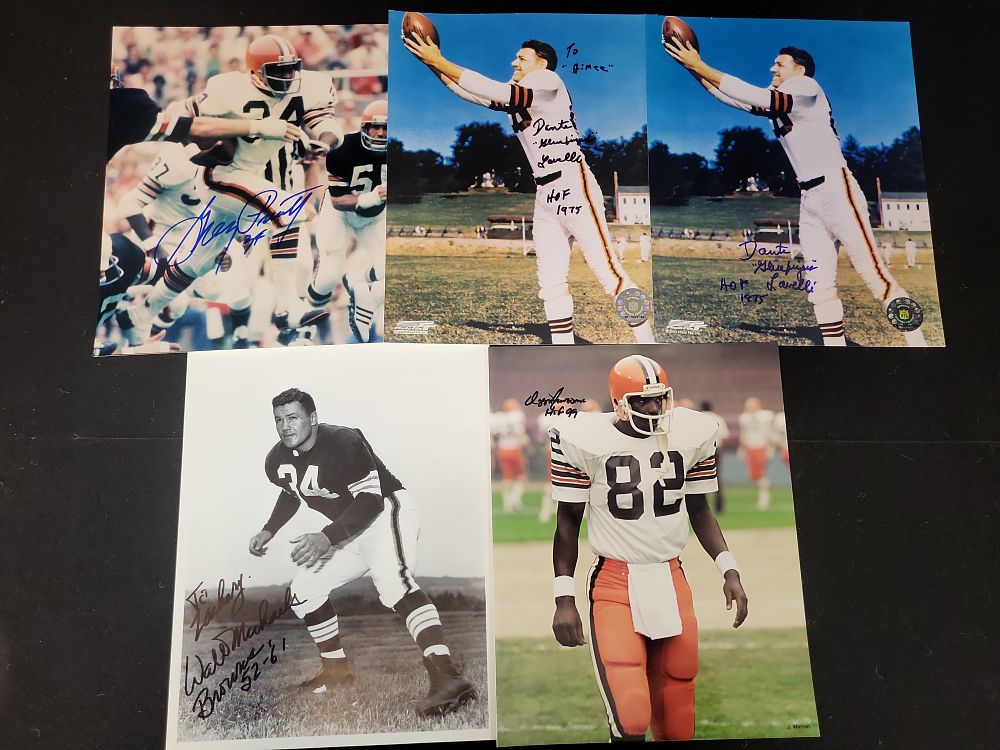 Lot 287: I01477 | An Assortment of Five Autographed Cleveland Browns 8x10 Photographs Featuring Ozzie Newsome and Dante Lavelli