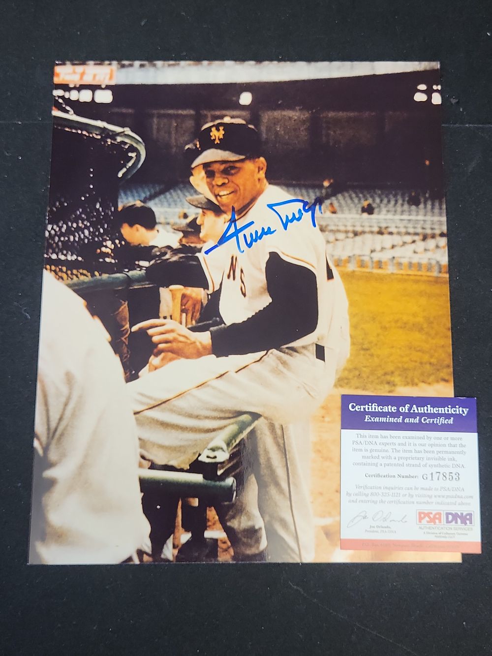 Lot 288: I01511 | Jim Catfish Hunter Signed New York Yankees 8x10 Photograph PSA/DNA COA G17853
