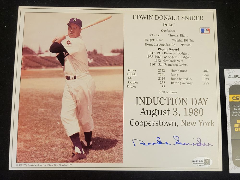 Lot 356: I00722 | Duke Snider Autographed 1992 TV Sports Mailbag Commemorative Hall of Fame Print