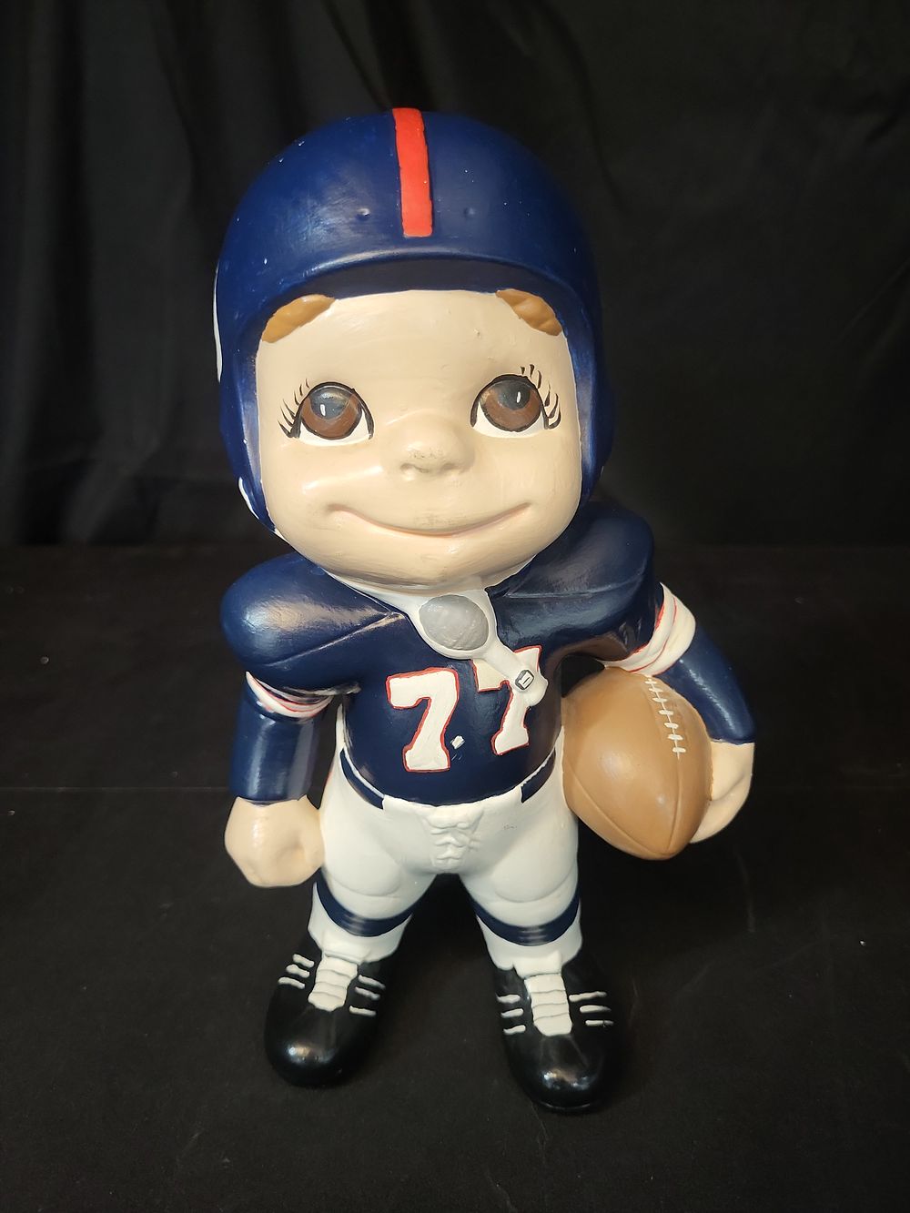 Lot 364: I01947 | Hand-Painted Ceramic New York Giants Youth Football Player Figurine from Arnell's Mold