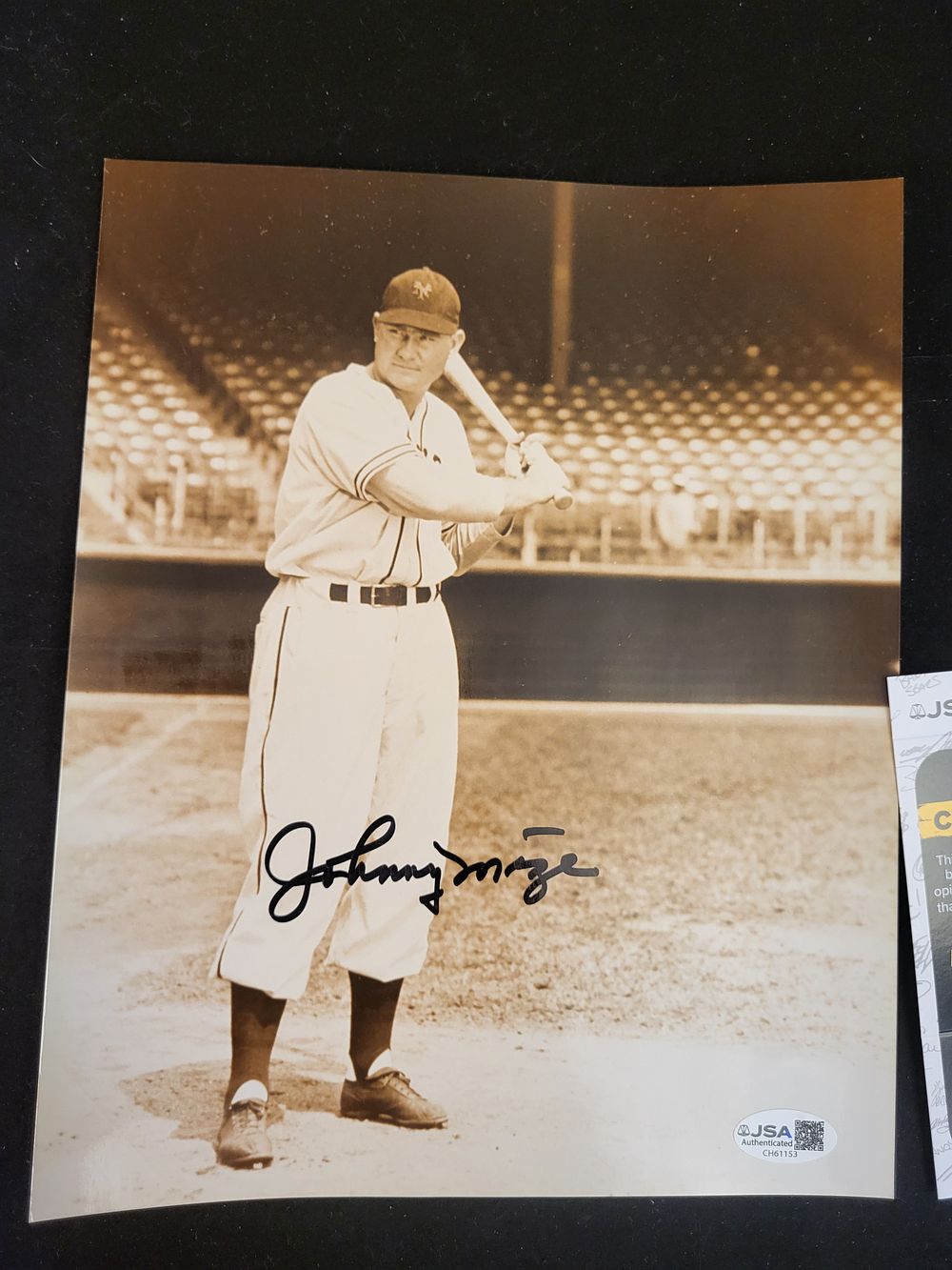 Lot 374: I00694 | Johnny Mize Autographed 8x10 New York Yankees Photo