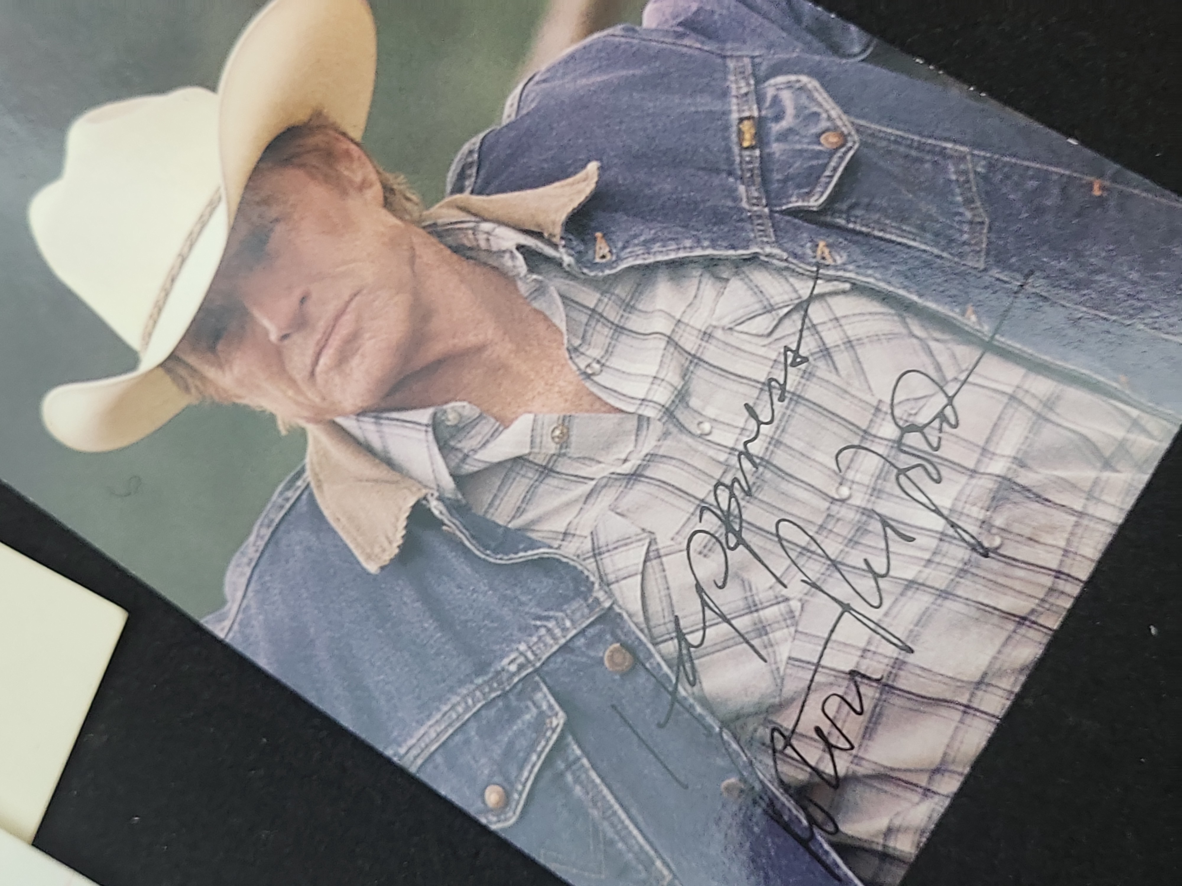 I03382 | A Collection of Five Celebrity Autographs Including Robert Redford and Ricky Van Shelton