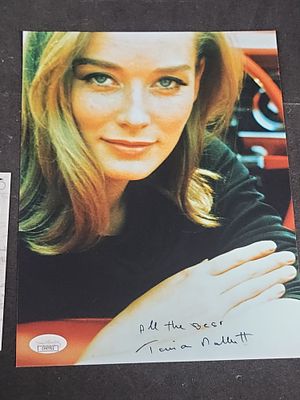 I03428 | Tania Mallet Autographed Color Photograph with JSA Authentication. BID PER WHAT YOU SEE 