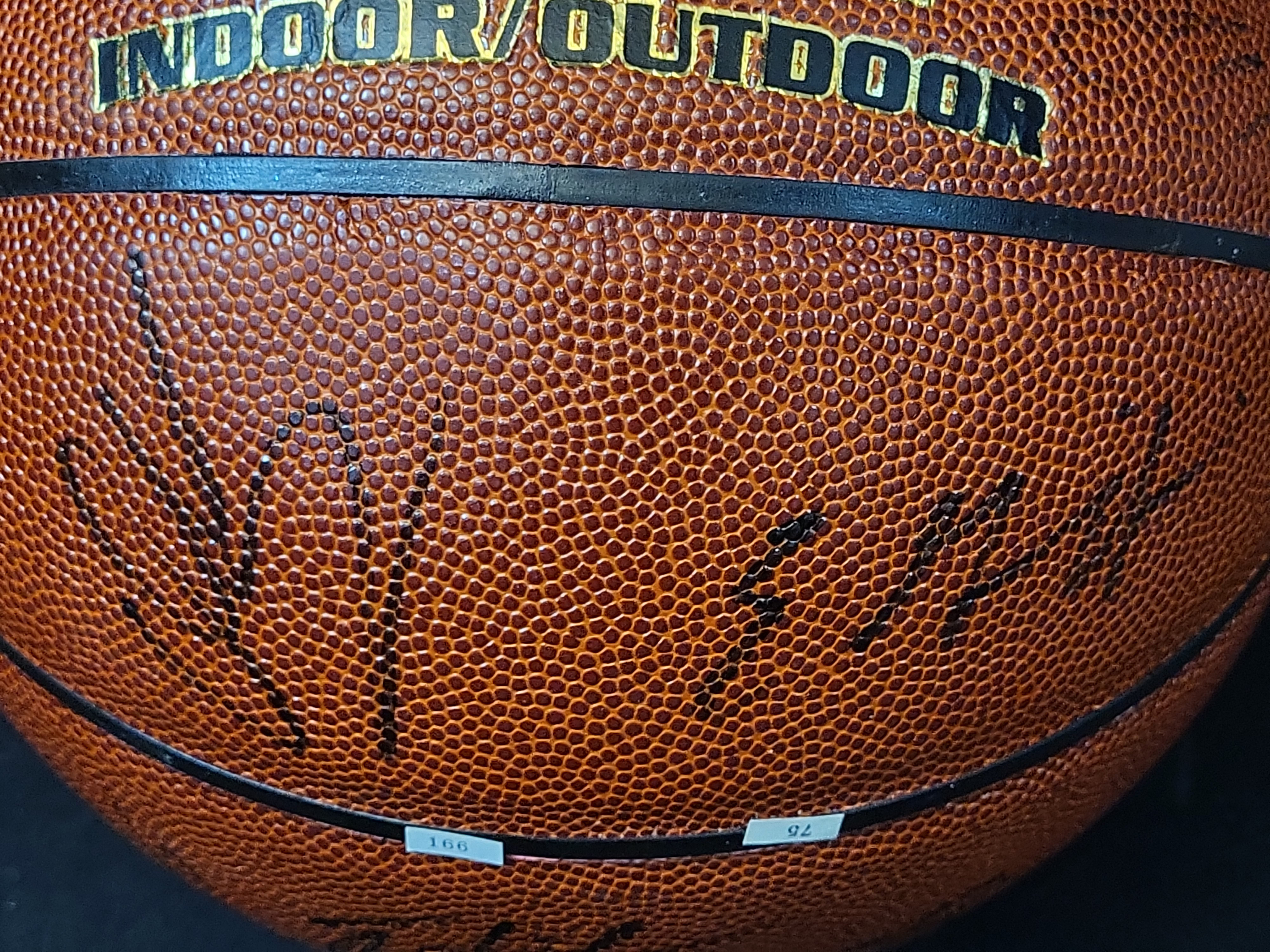 I03095 | 2004-05 Minnesota Timberwolves Team-Signed Spalding Basketball with 13 Signatures Including Kevin Garnett and JSA LOA