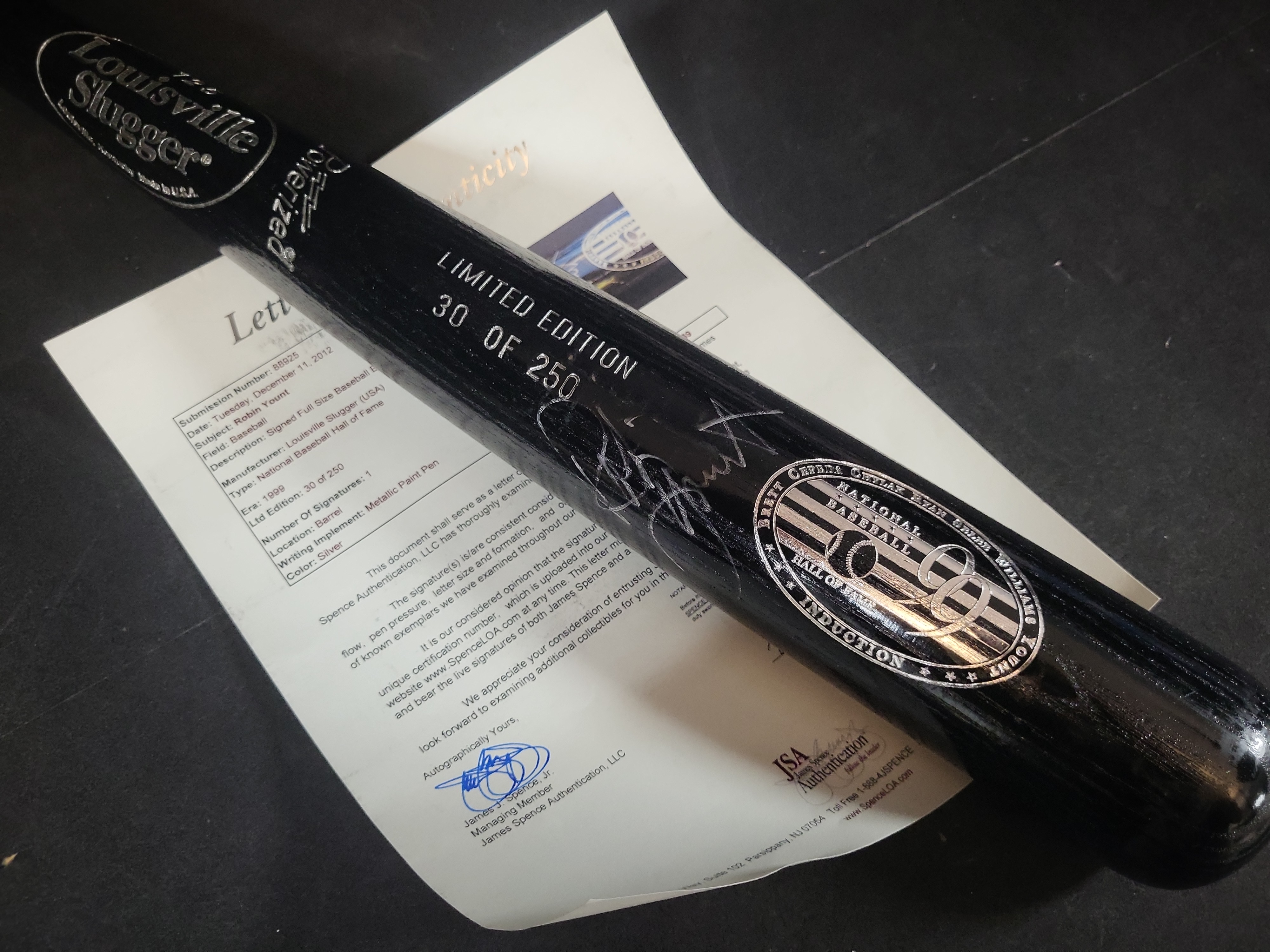 I03114 | Robin Yount Autographed Limited Edition 1999 National Baseball Hall of Fame Induction Louisville Slugger Bat with JSA LOA