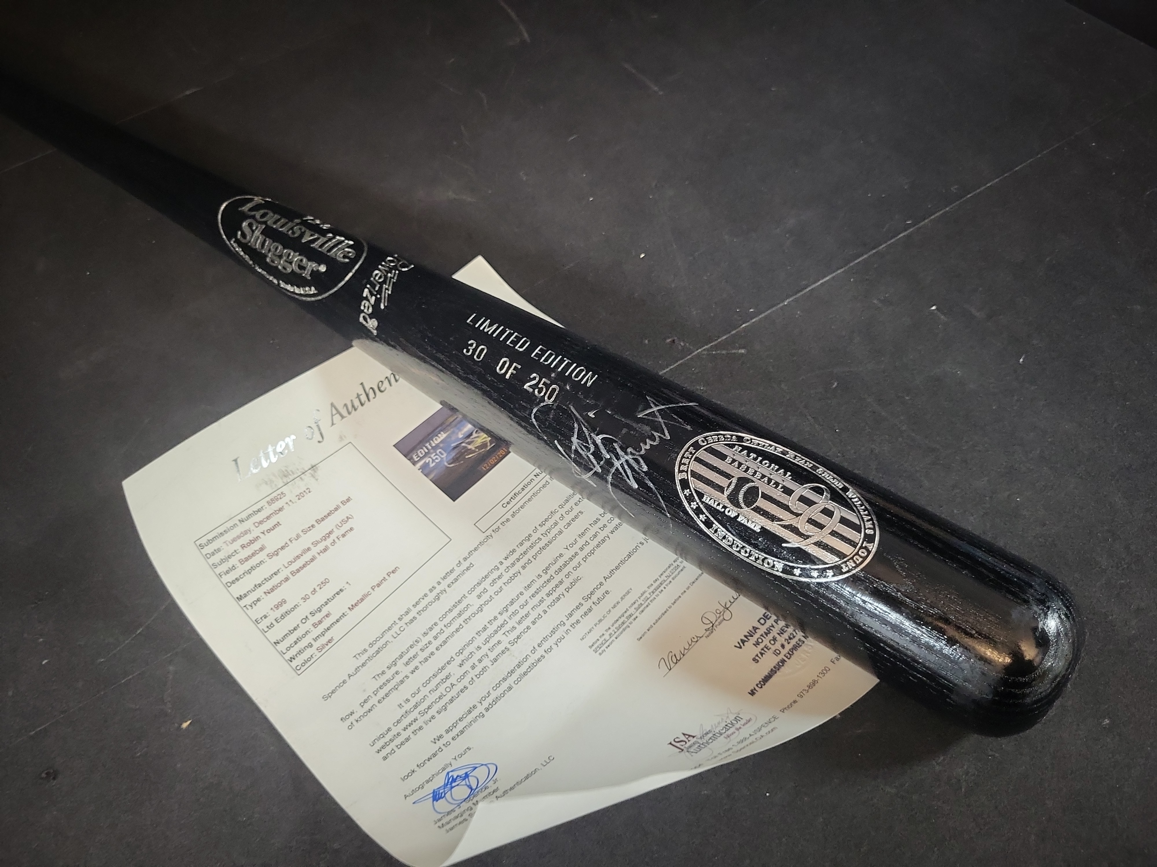 I03114 | Robin Yount Autographed Limited Edition 1999 National Baseball Hall of Fame Induction Louisville Slugger Bat with JSA LOA