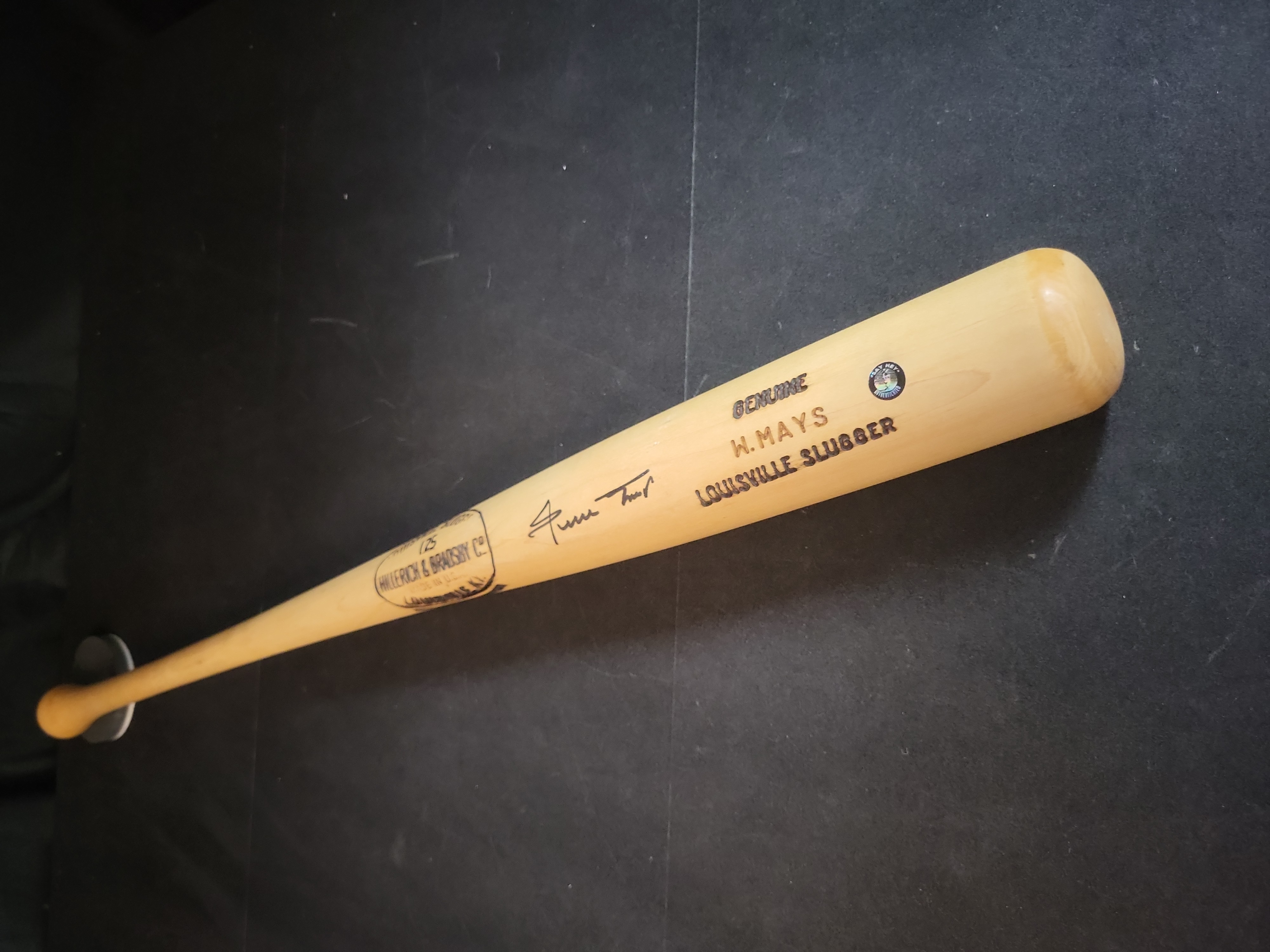 I02749 | Willie Mays Autographed Louisville Slugger Model 125 Baseball Bat with Say Hey Authenticated Hologram