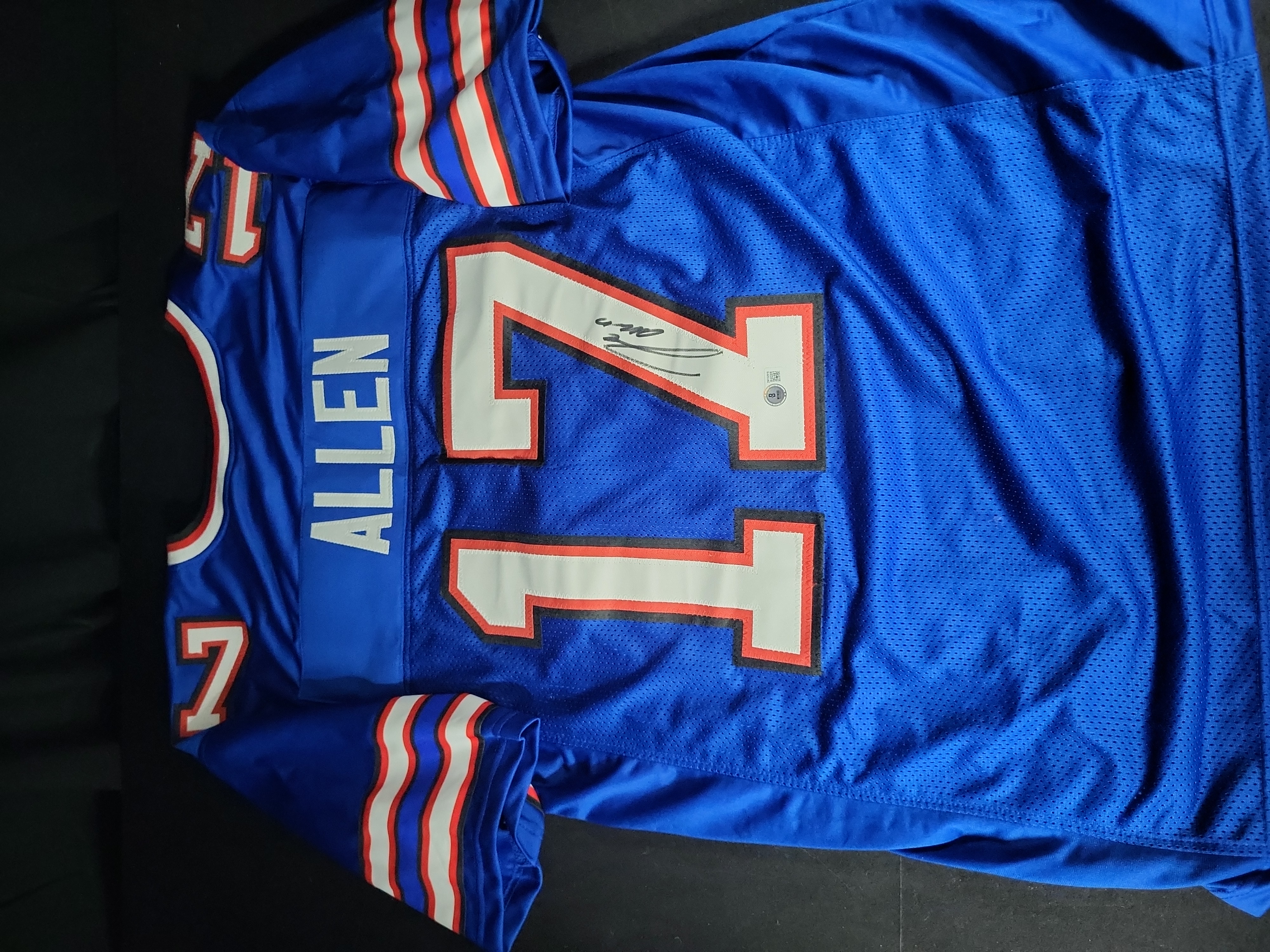 I03555 | Josh Allen Signed Buffalo Bills Custom Style Blue Football Jersey Beckett Witnessed
