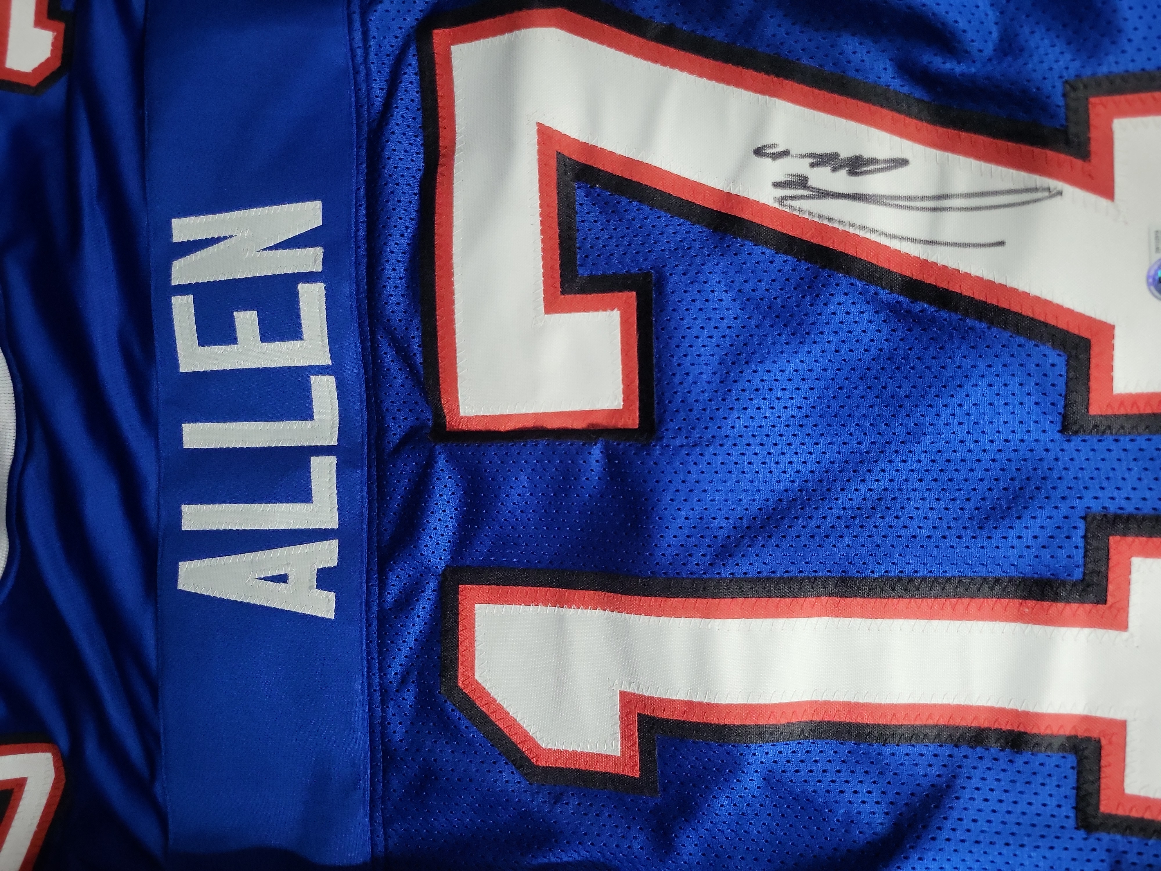 I03555 | Josh Allen Signed Buffalo Bills Custom Style Blue Football Jersey Beckett Witnessed