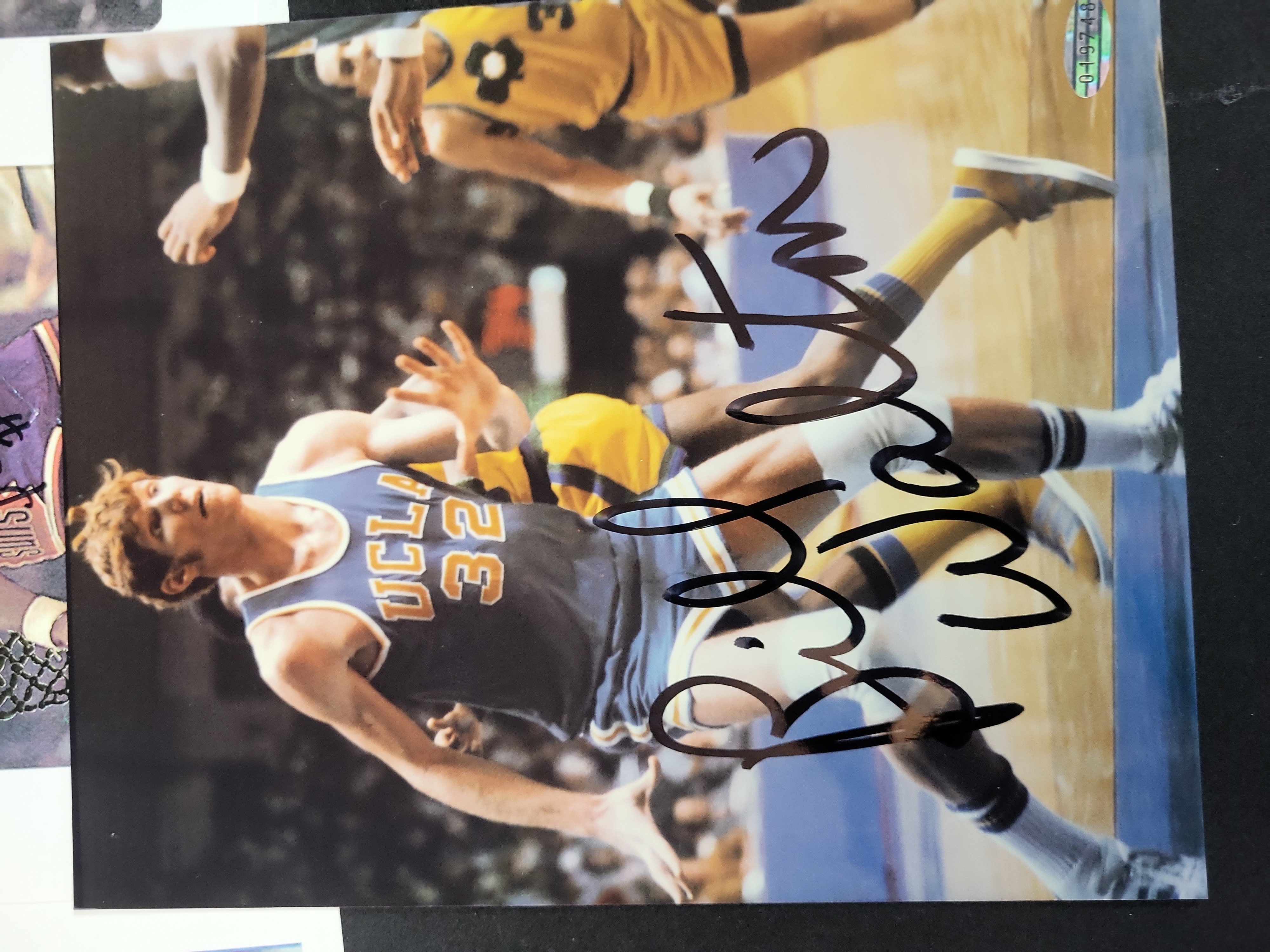 I03035 | A Collection of Ten Autographed Basketball Memorabilia Items Featuring Hall of Fame Players