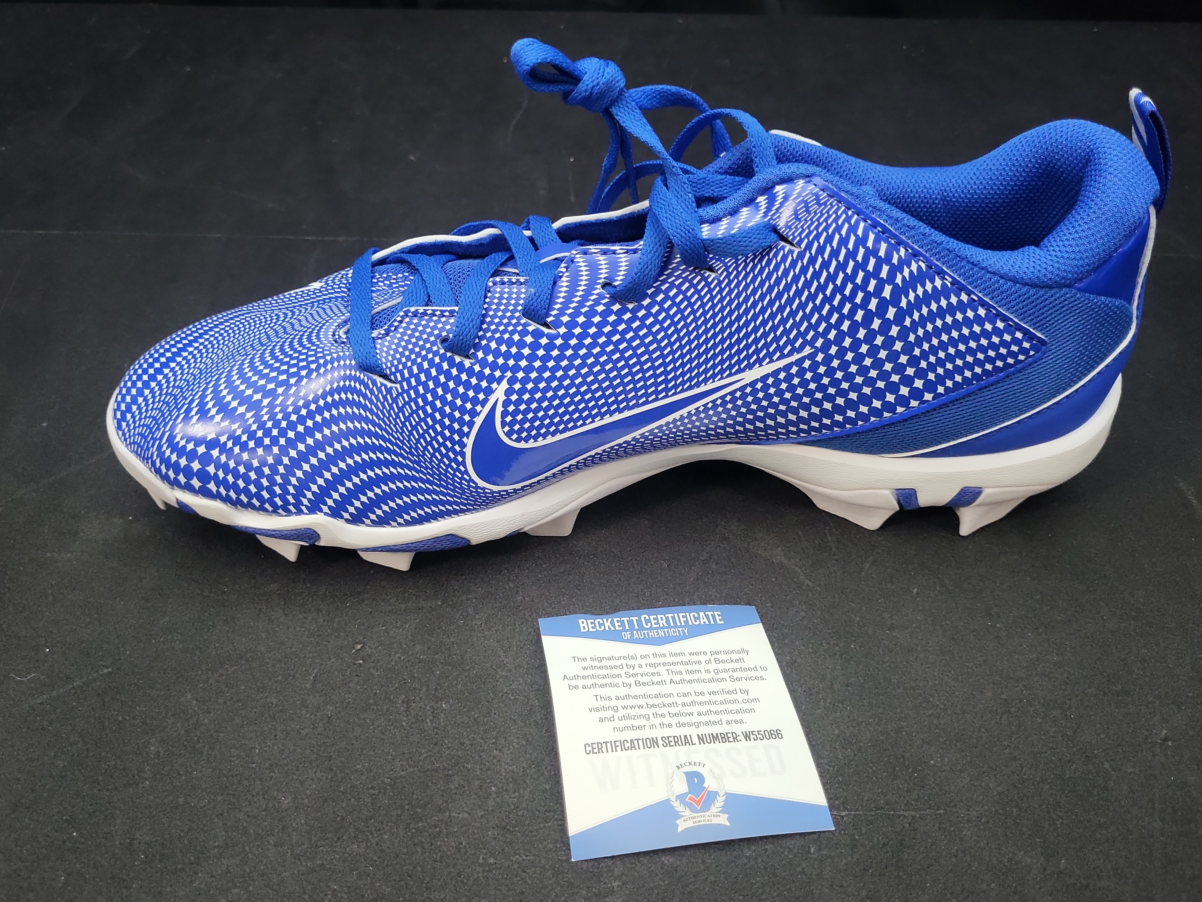 I03572 | Andrew Luck Autographed Nike Vapor Edge Team Football Cleat with Beckett Witnessed COA