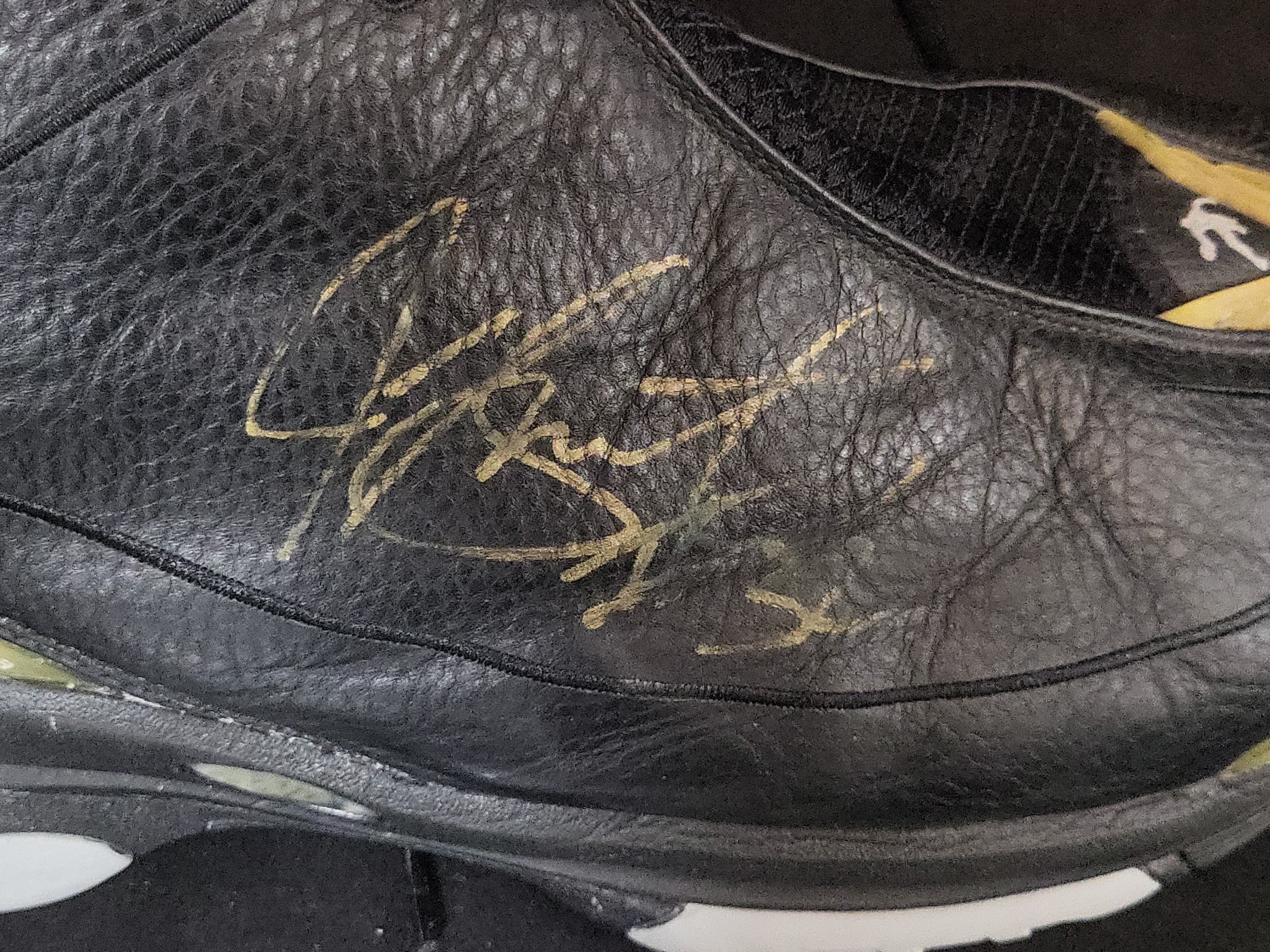 I03126 | A Pair of Signed AND1 Basketball Sneakers Authenticated by JSA and Signed by James Jones and Stephen Jackson